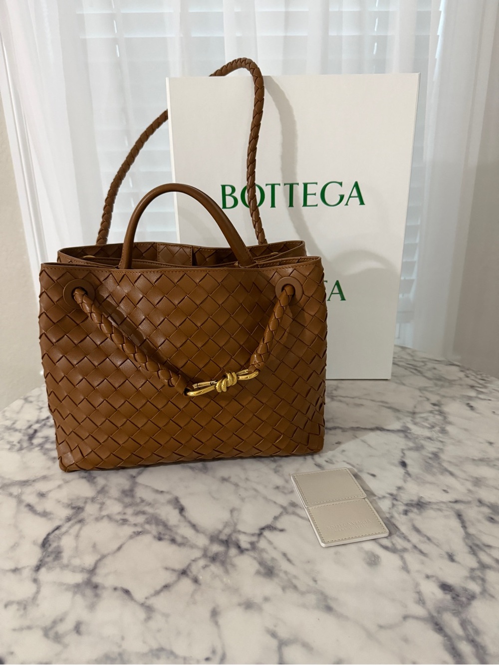 Bottega Veneta Cognac Intrecciato Leather Andiamo Medium - Picture 3 of 6